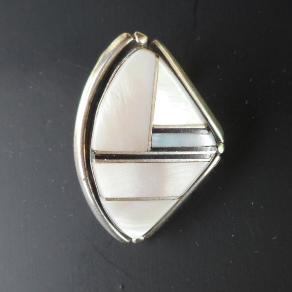 Pink Mussel Shell, Mother of Pearl Stud Earrings - Picture 4 of 5